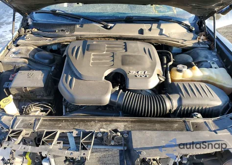 2018 Dodge Challenger Sxt z USA, uszkodzony, nr VIN 2C3CDZAG3JH258418